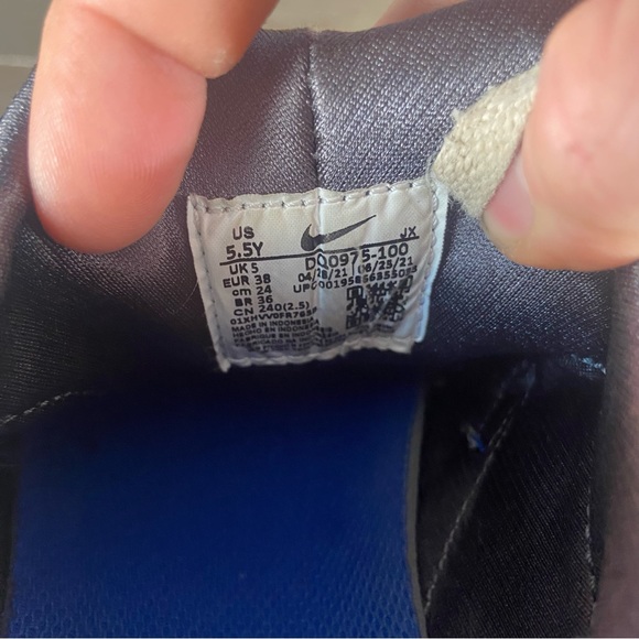 Nike air huarache kids youth size 5.5 Y shoes white athletic running sneakers - Picture 8 of 8